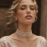 ARABESQUE WHITE CHOKER
