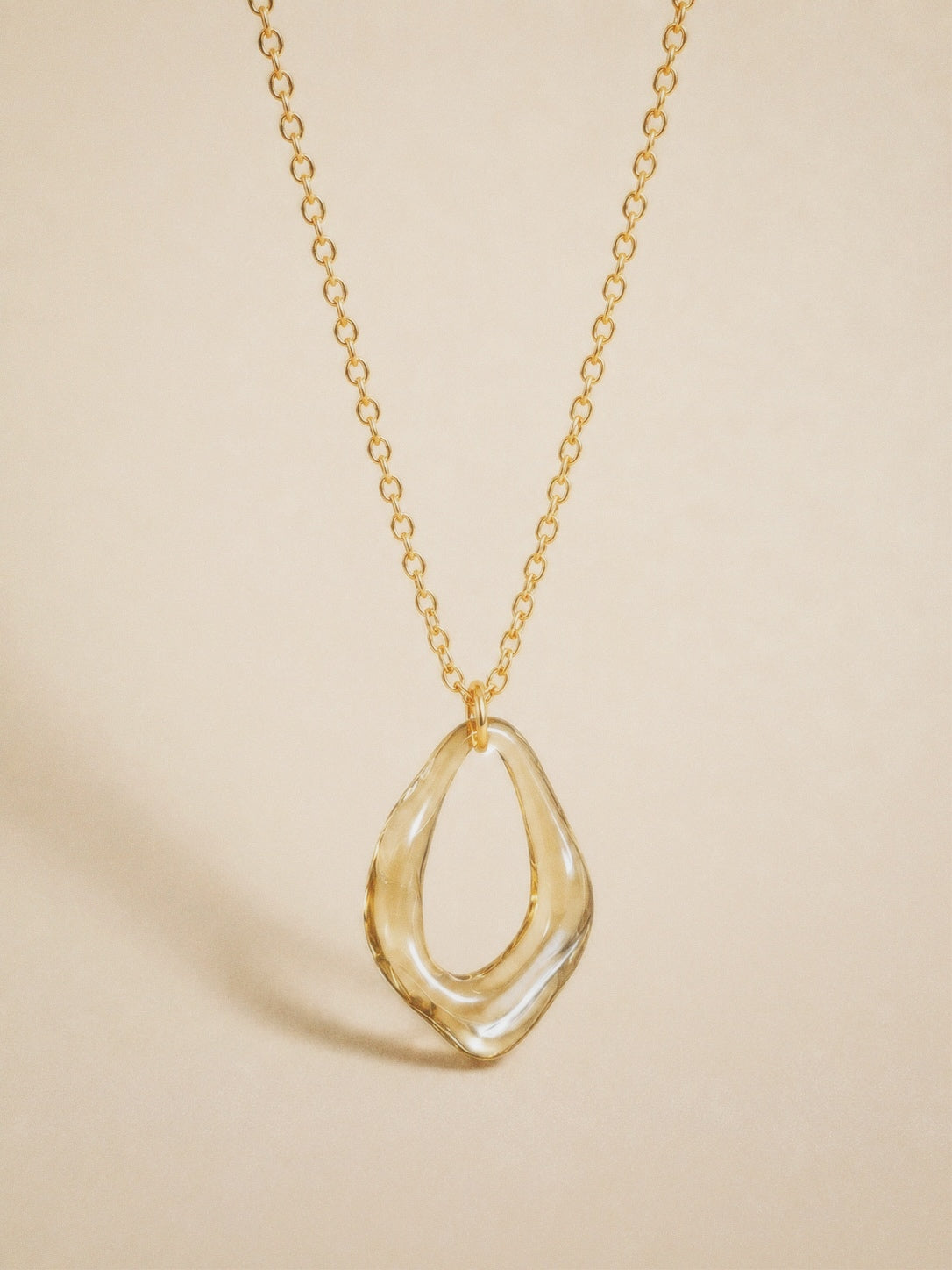 CAQUI LOOP PENDANT