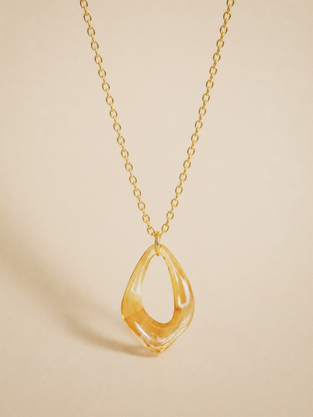 YELLOW LOOP PENDANT