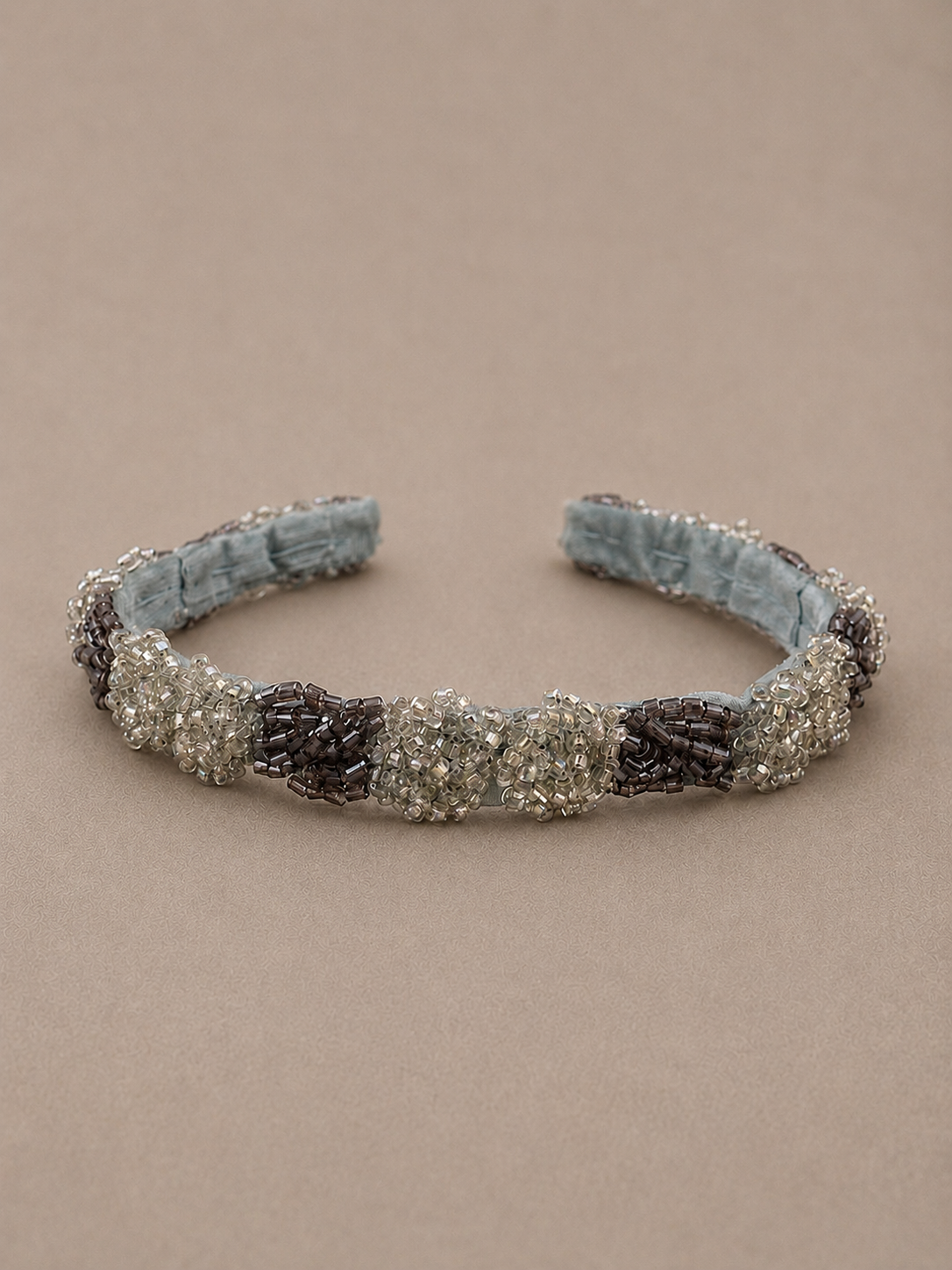 LUNARIA CHOKER con pedrería de fantasía