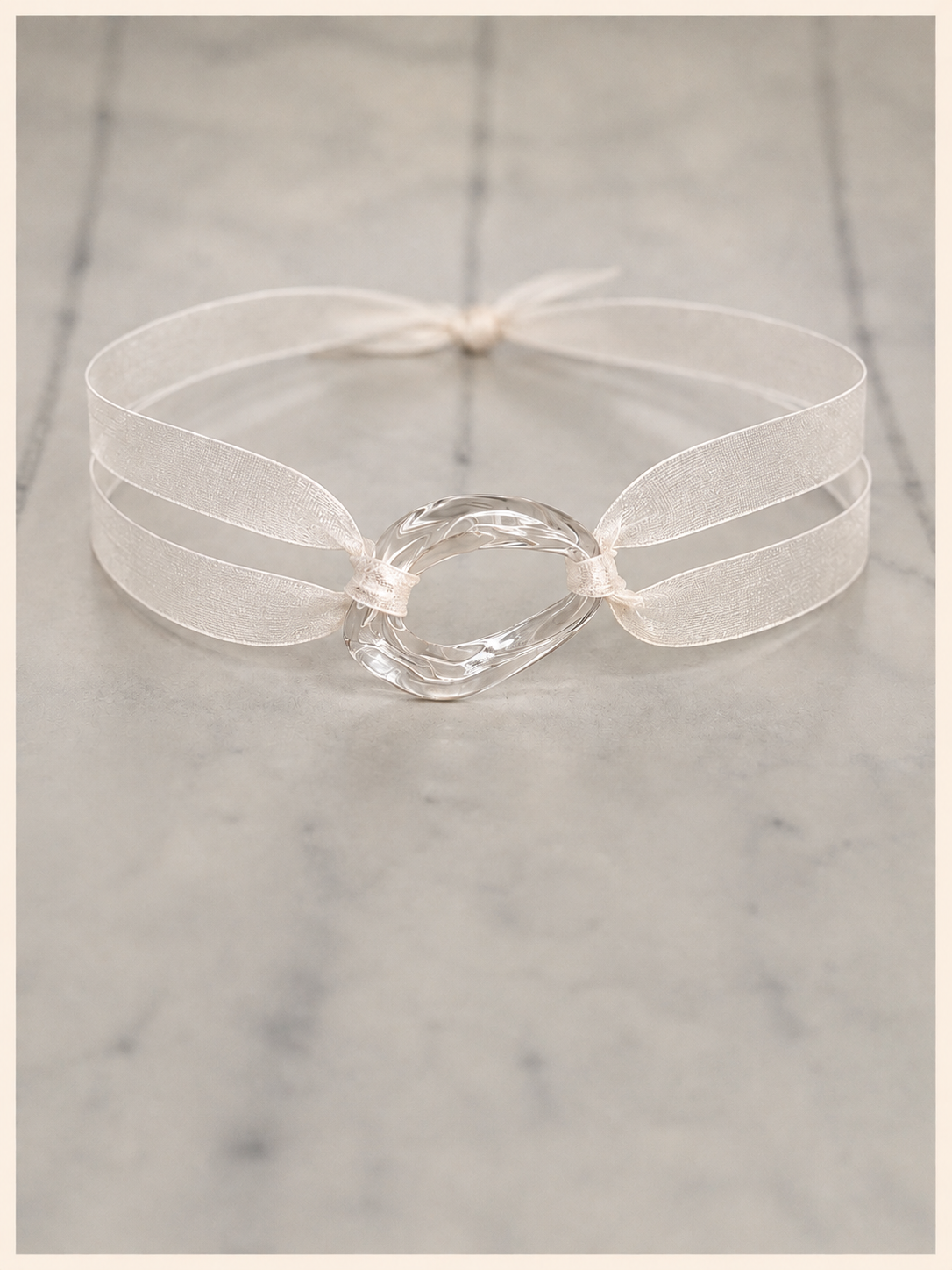 WHITE LOOP