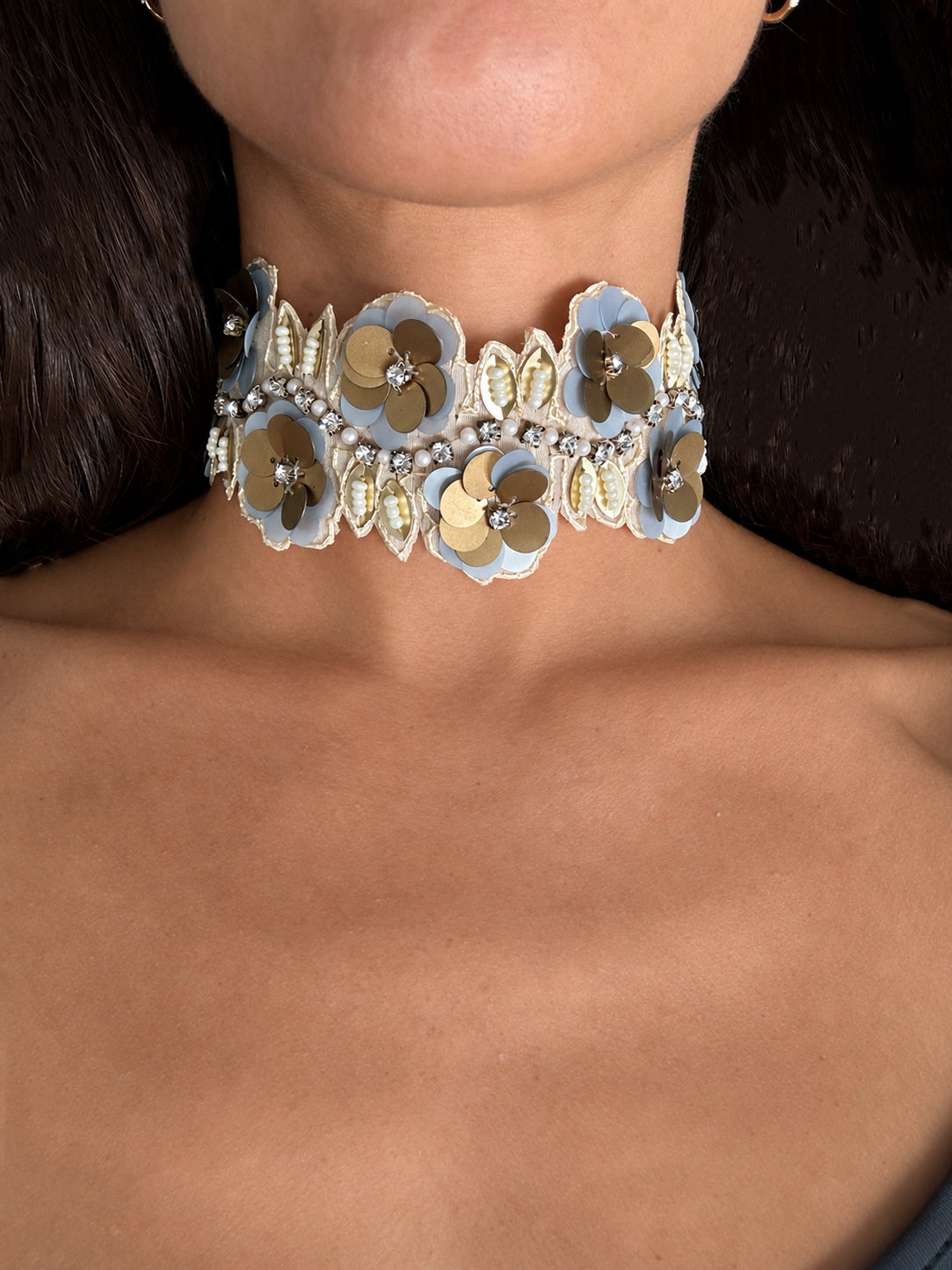 HONEY FLOWERS CHOKER