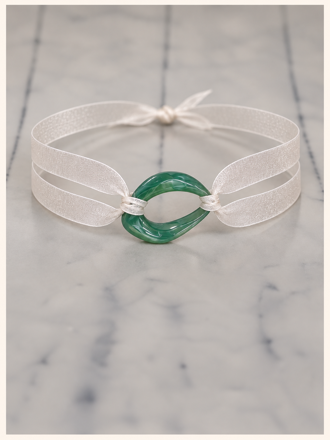 DARK GREEN LOOP CHOKER