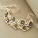 HONEY FLOWERS CHOKER