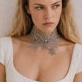 SILVER BIG FLOWER CHOKER
