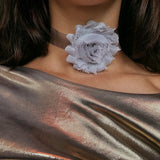 LIGHT BLUE FLOWER CHOKER