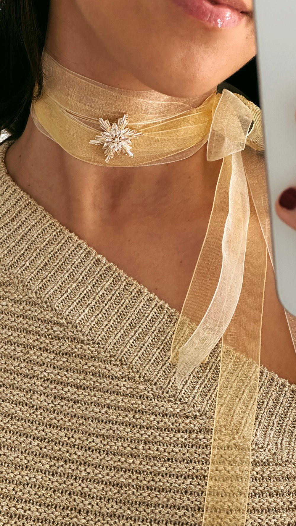 YELLOW STAR CHOKER