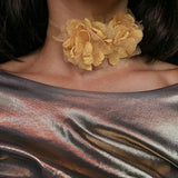 YELLOW FLOWERS CHOKER