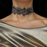 MOON CHOKER