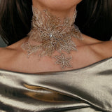 BIG FLOWER CHOKER