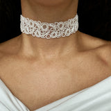 ARABESQUE WHITE CHOKER