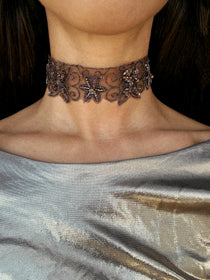 TRUFA CHOKER marrón con pedrería de fantasía